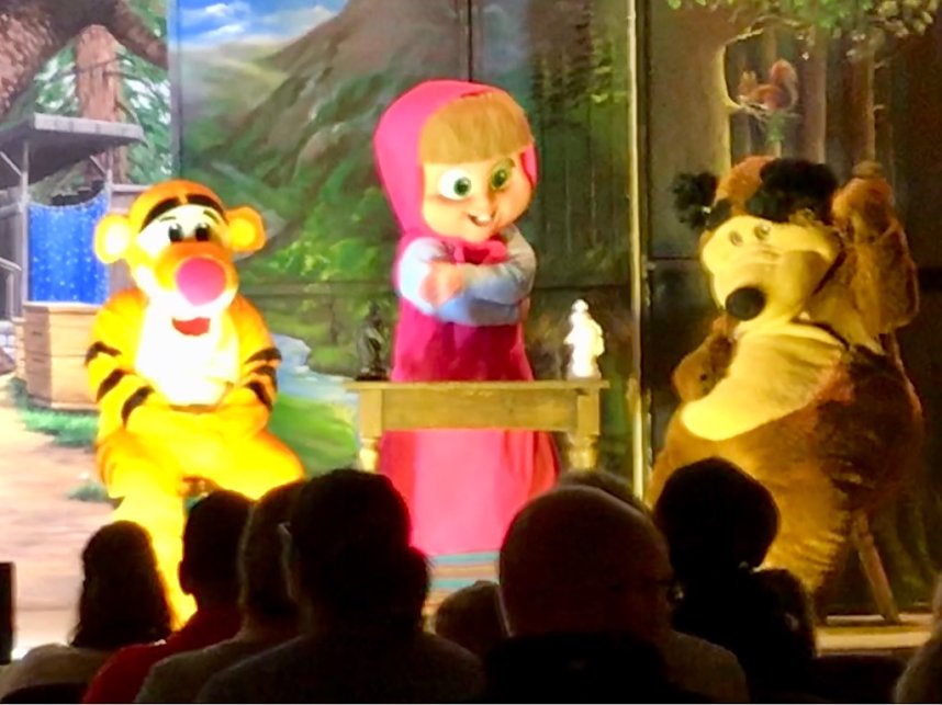 "Mascha und der B&auml;r" in Sundhausen