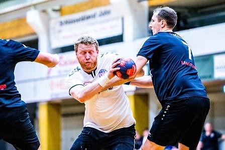 NSV-Handballer gewinnen Spitzenspiel
