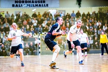 NSV-Handballer gewinnen Spitzenspiel