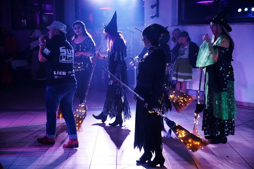 N&auml;rrisches Treiben in Urbach