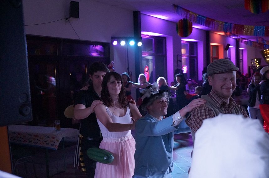 N&auml;rrisches Treiben in Urbach