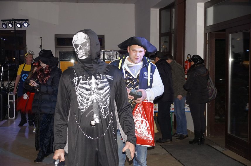 N&auml;rrisches Treiben in Urbach