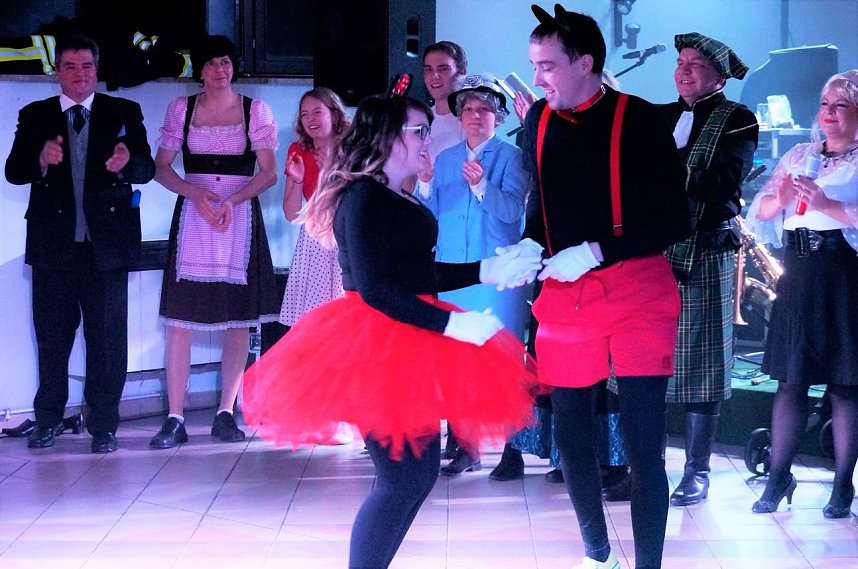 N&auml;rrisches Treiben in Urbach