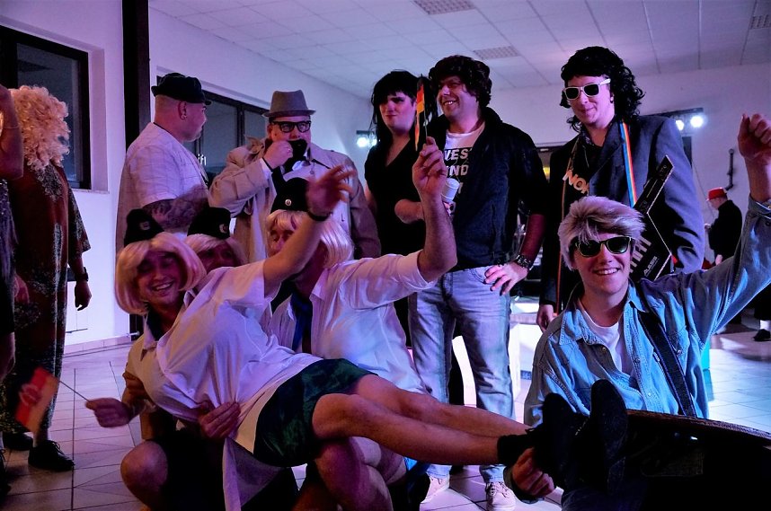 N&auml;rrisches Treiben in Urbach