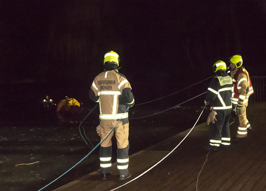 Aus eiskalten Fluten gerettet