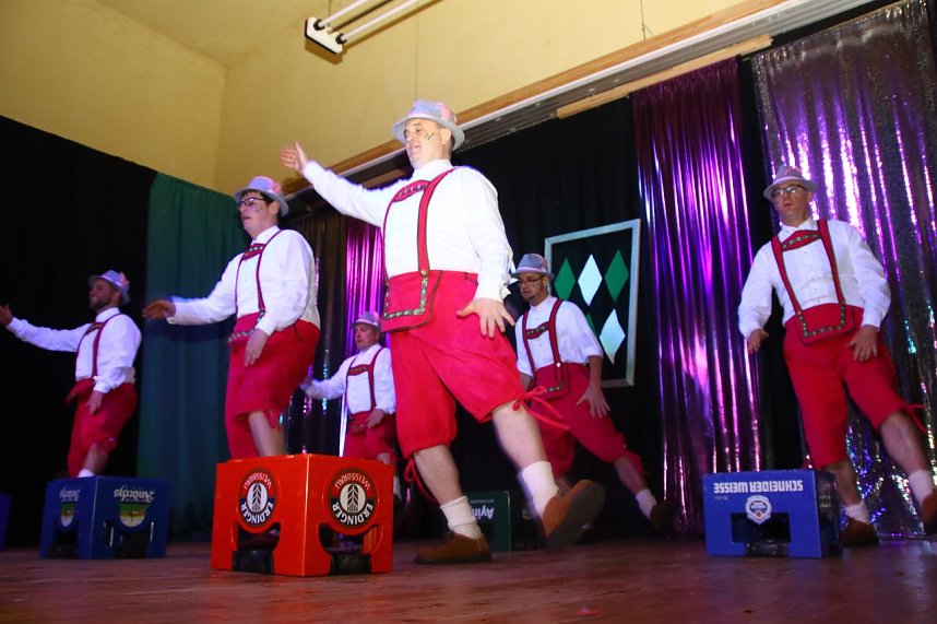 M&auml;nnerballett on Tour