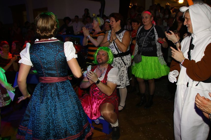 M&auml;nnerballett on Tour