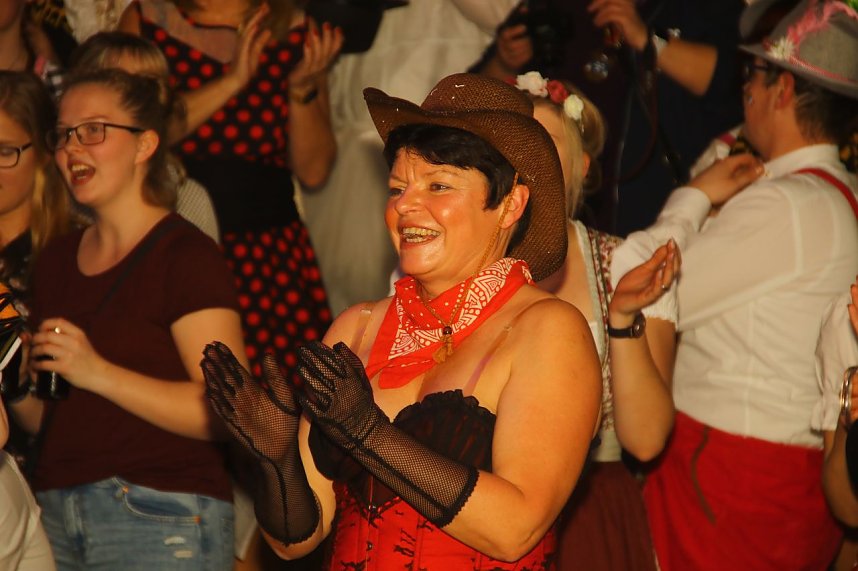 M&auml;nnerballett on Tour