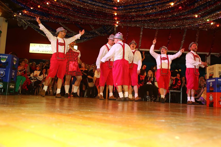 M&auml;nnerballett on Tour