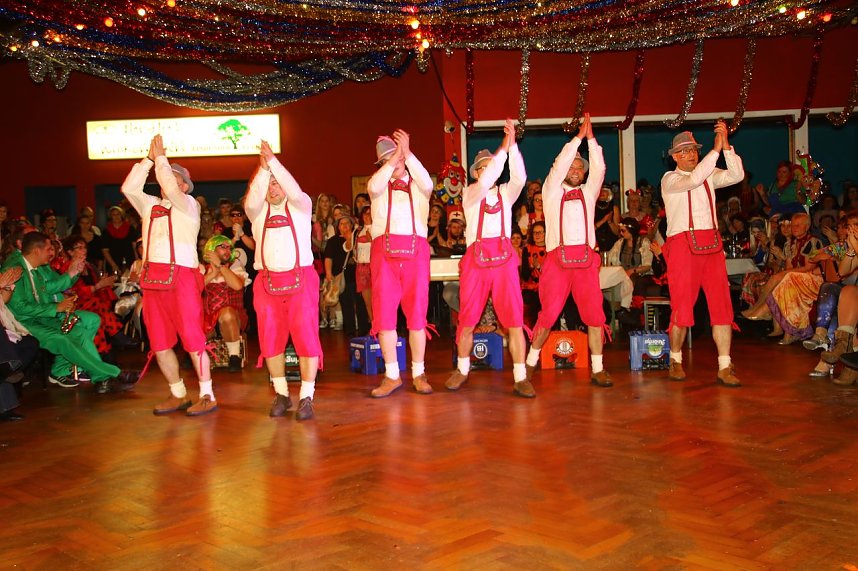 M&auml;nnerballett on Tour