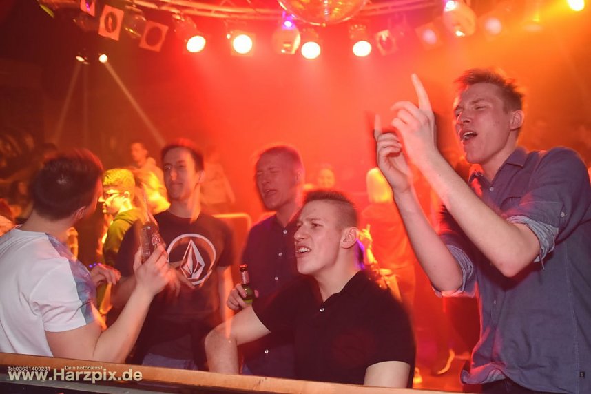 90er und 2000er Party