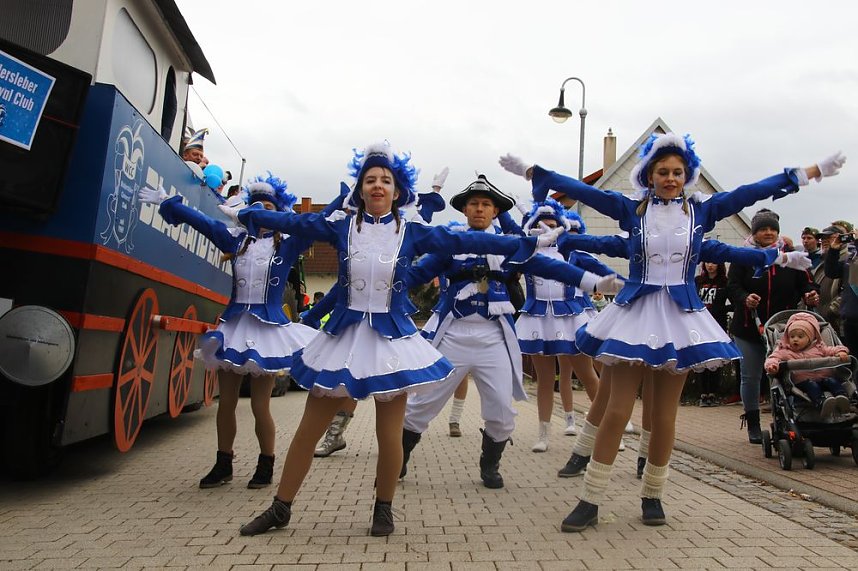 Festumzug zum 50. Jubil&auml;um in Wollersleben