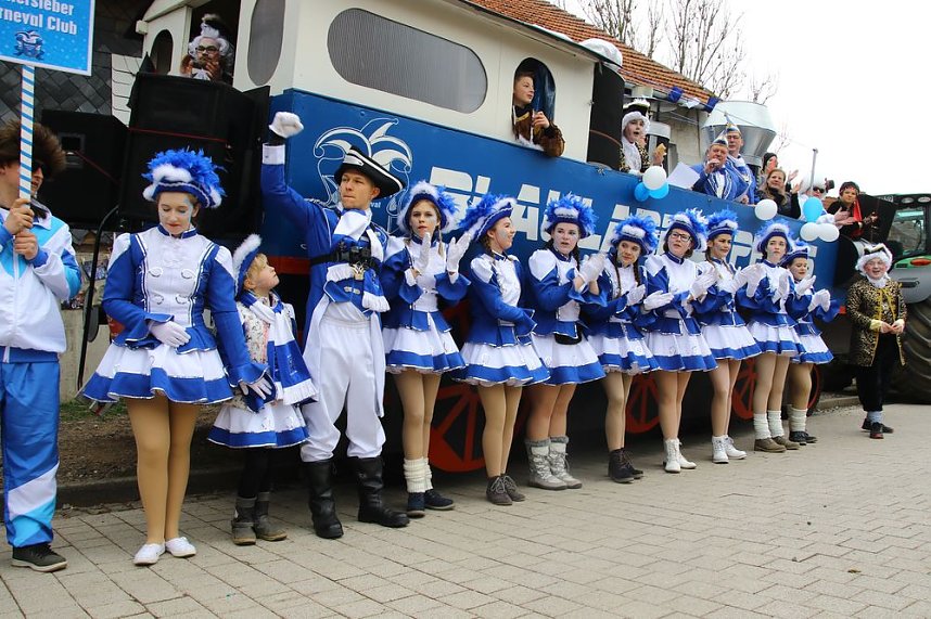 Festumzug zum 50. Jubil&auml;um in Wollersleben