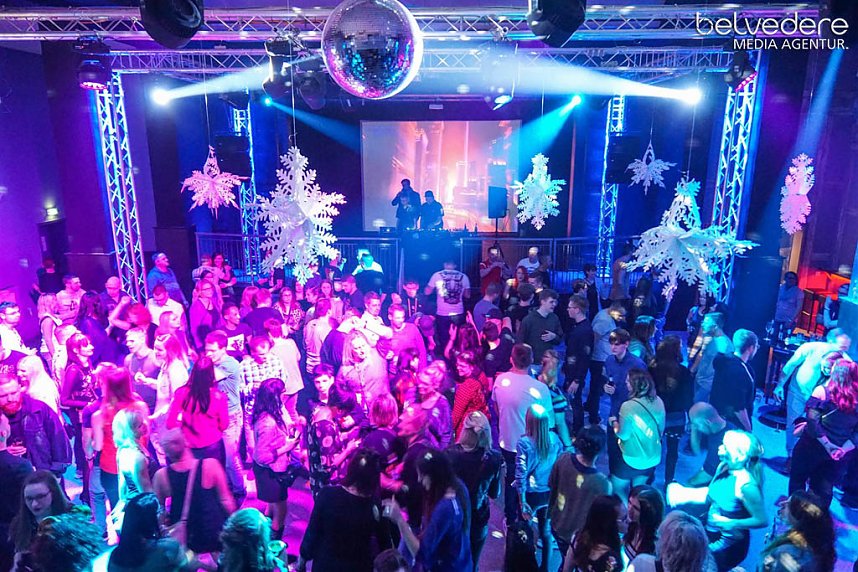 Party im Jugendclubhaus in Nordhausen - der Samstag