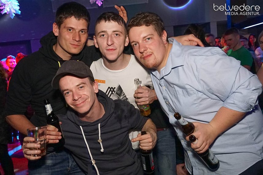 Party im Jugendclubhaus in Nordhausen - der Samstag