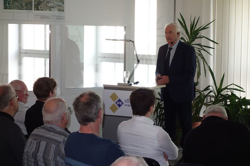 Technik-Vision&auml;re gab es es bereits in der DDR