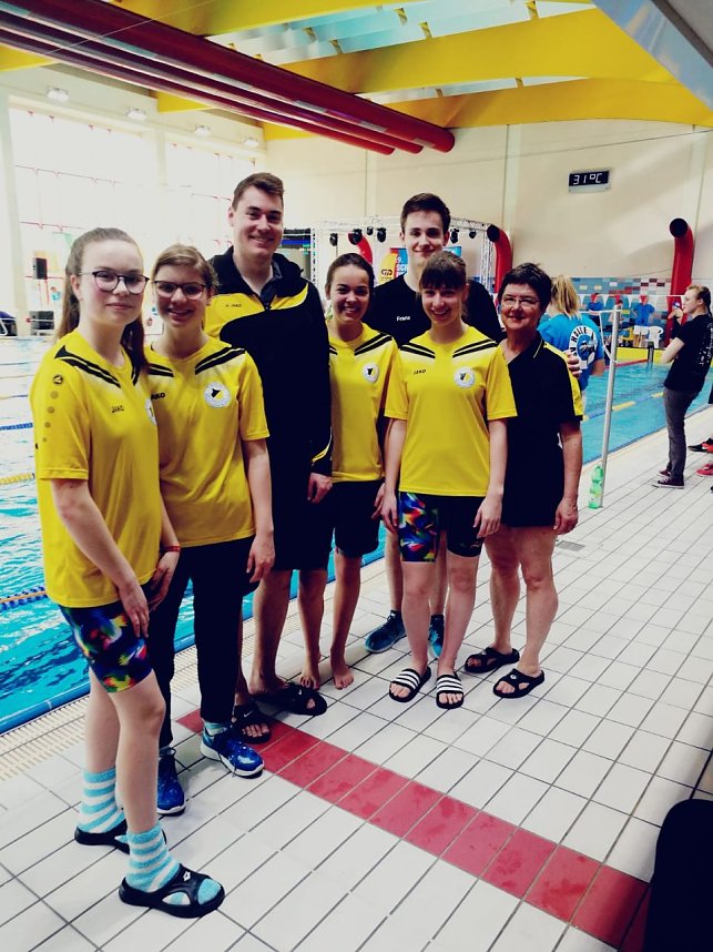 Beim Schwimmfest in Halle mit dabei