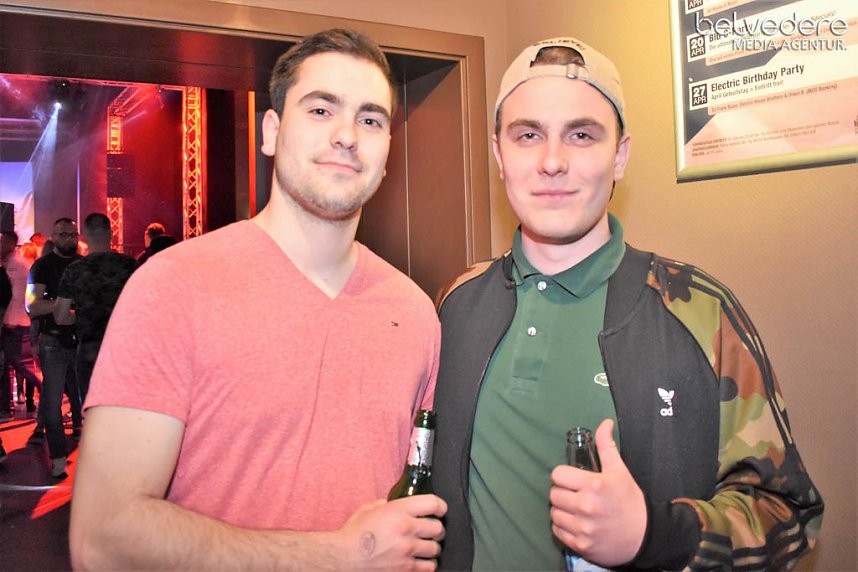 Party im Jugendclubhaus in Nordhausen - der Samstag