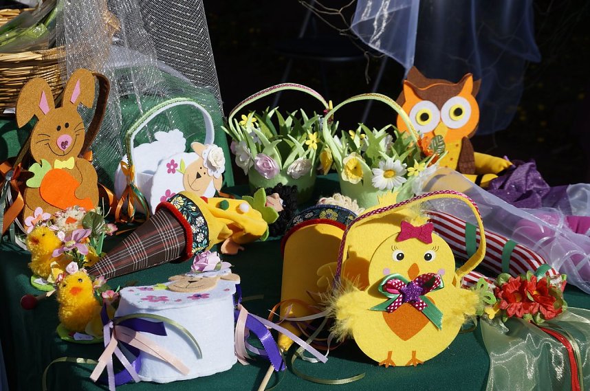 Ostereiersuche auf der Ebersburg