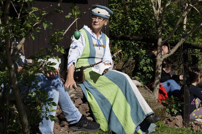 Ostereiersuche auf der Ebersburg