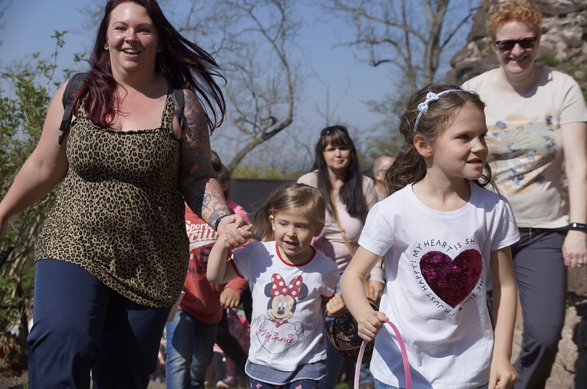 Ostereiersuche auf der Ebersburg