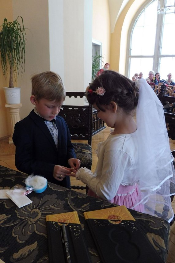 Hochzeit im Kindergarten