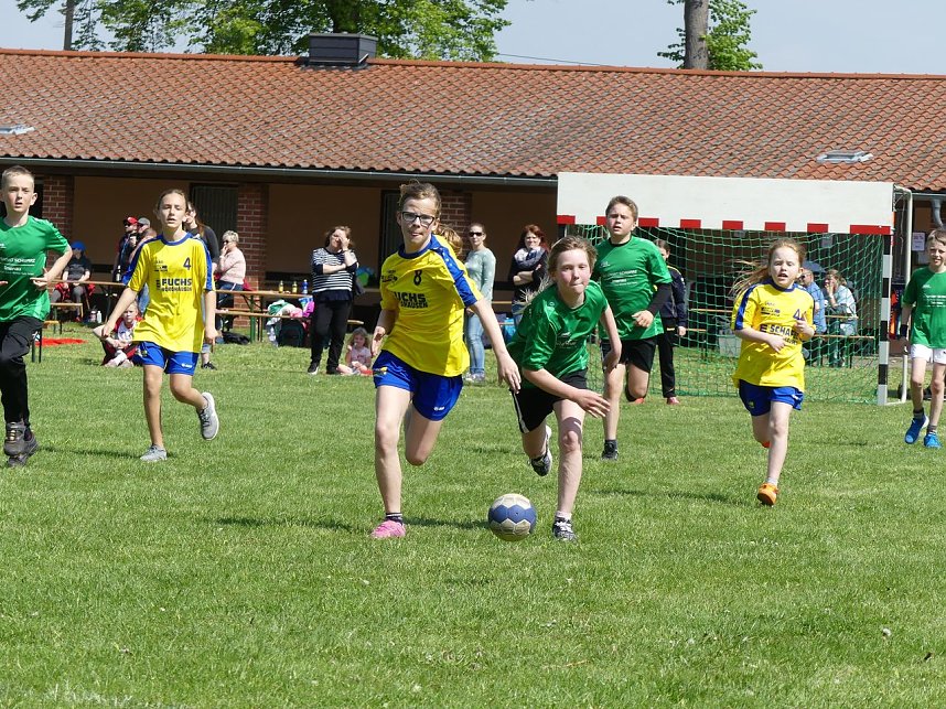 Erfolgreiche Handballhexen