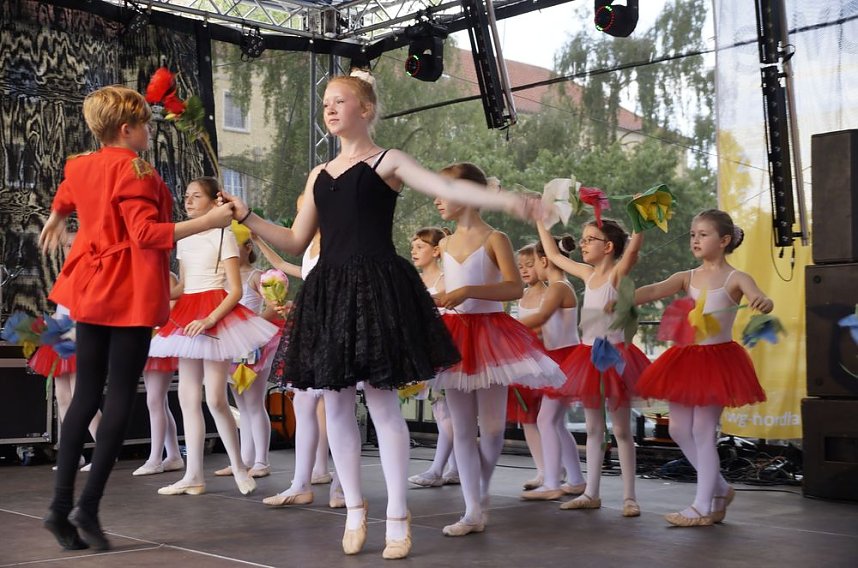 Tanzstudio Radeva beim Rolandsfest