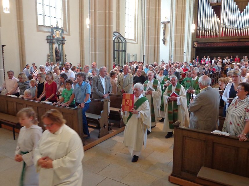 Festlicher Abschiedsgottesdienst f&uuml;r Pfarrer Hentrich