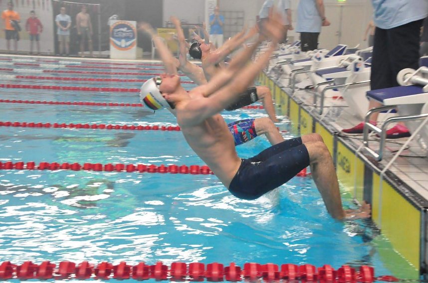 Erfolgreich in internationalem Wasser: die Nachwuchsschwimmer des SVN90