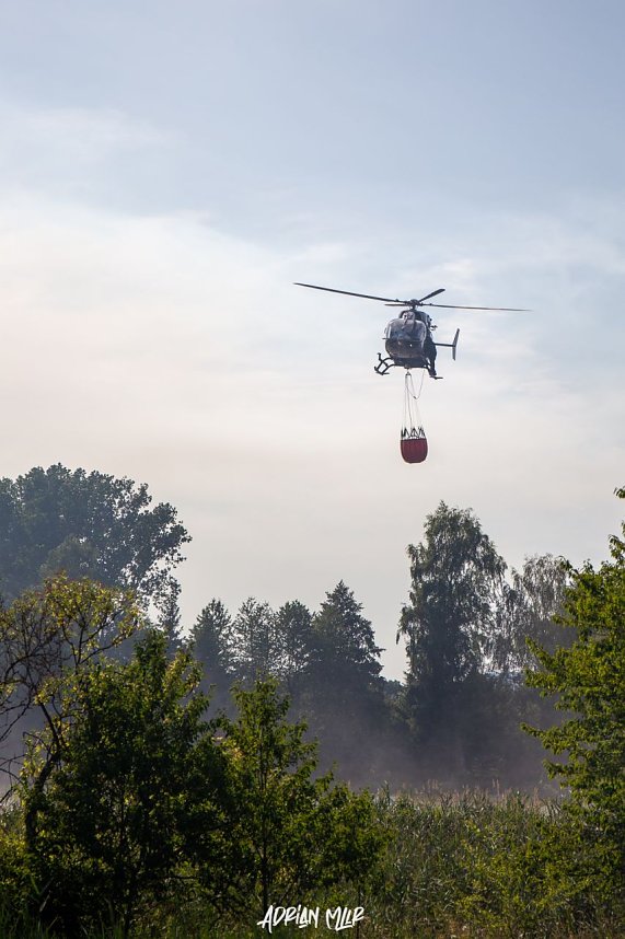 Polizeihubschrauber unterst&uuml;tzt Feuerwehren