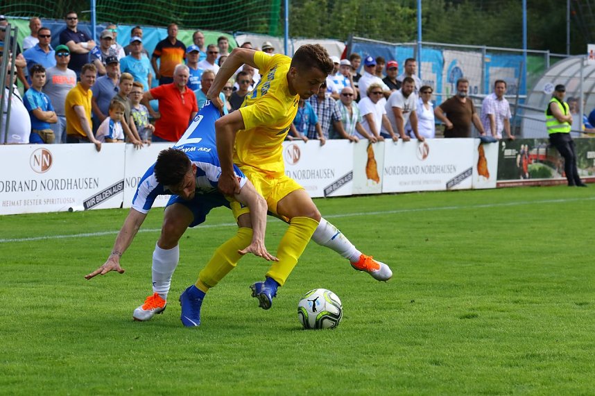 Wacker gewinnt 8:0 gegen Bischofswerda