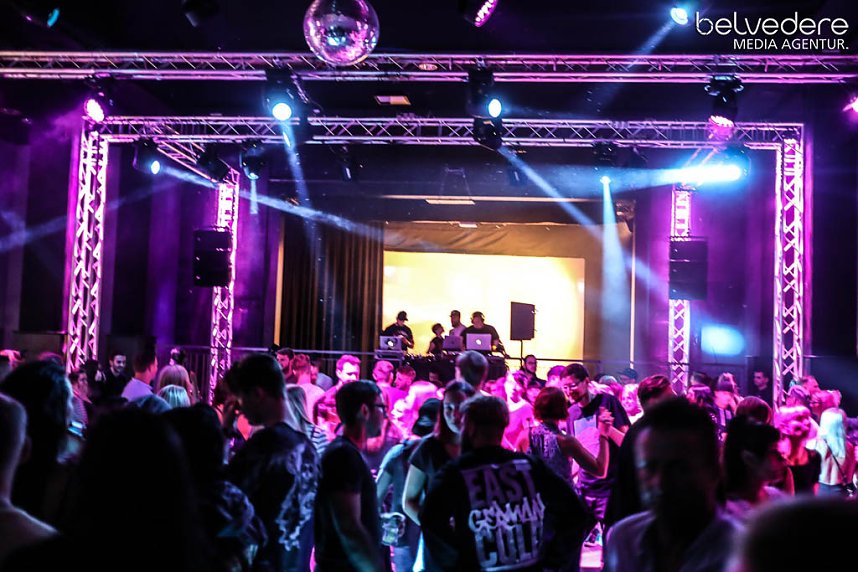 Party im Jugendclubhaus in Nordhausen - der Samstag