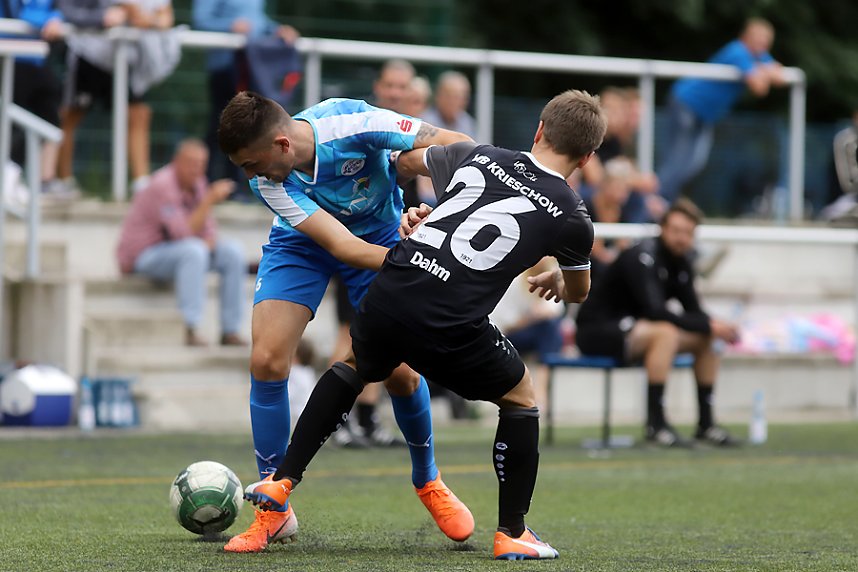 Kantersieg gegen Krieschow: Materialtest bestanden - Mateo Andacic, Martin Dahm (Krieschow)