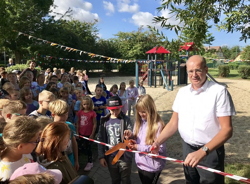 Neuer Spielplatz eingeweiht