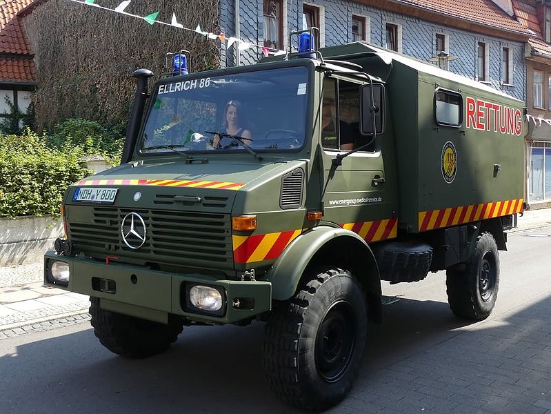 Gro&szlig;er Umzug zum Ellricher Sch&uuml;tzenfest