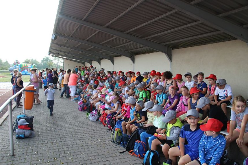 Schulanfangsaktionstag auf dem Hohekreuz-Sportplatz