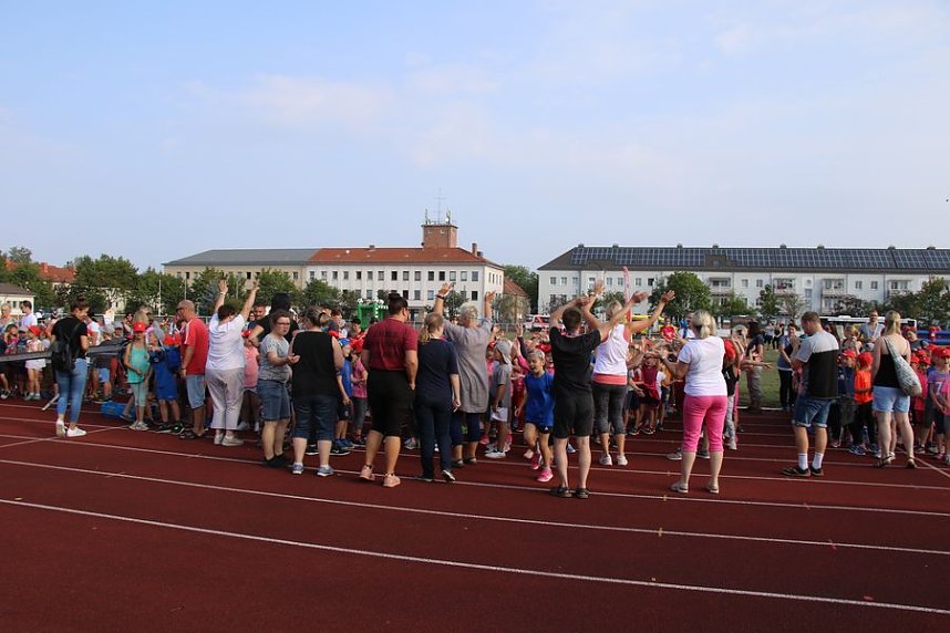 Schulanfangsaktionstag auf dem Hohekreuz-Sportplatz