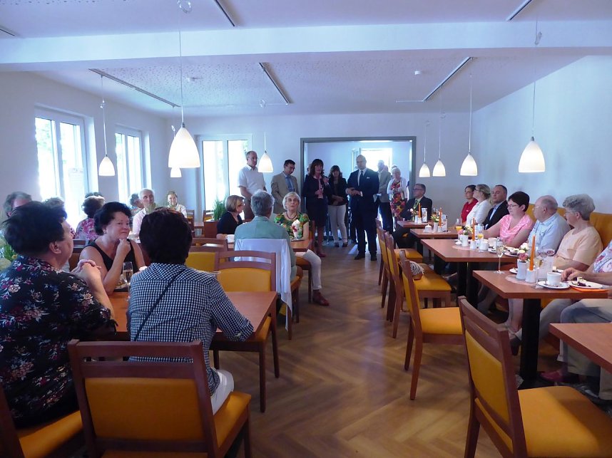 Wohnpark und Caf&eacute; eingeweiht