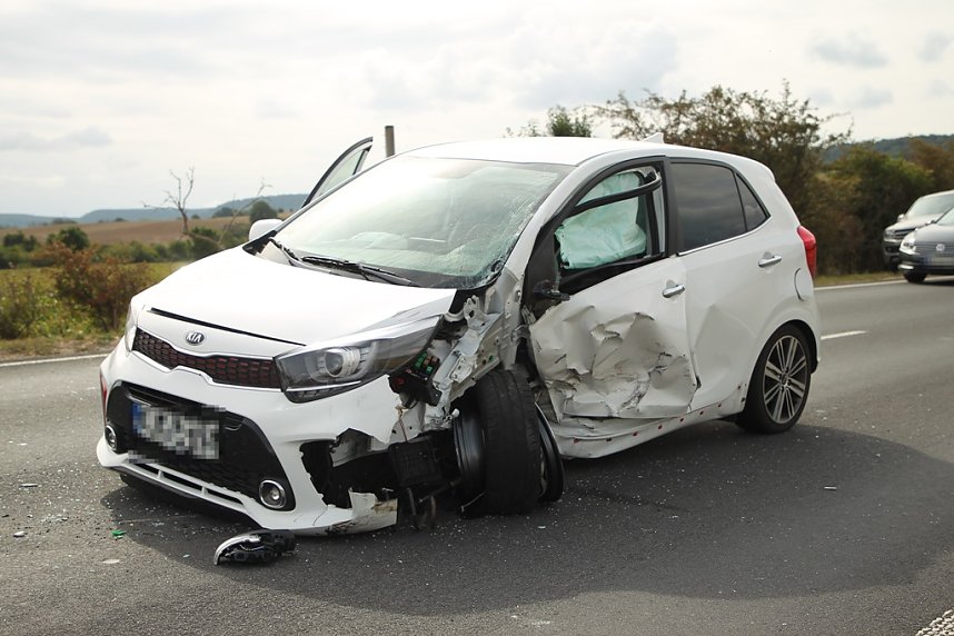 Zwei Verletzte bei Unfall