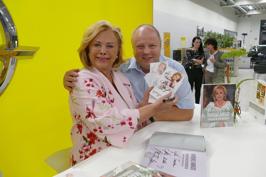 Marijke Amado begeisterte im Autohaus Peter mit lecker Abend