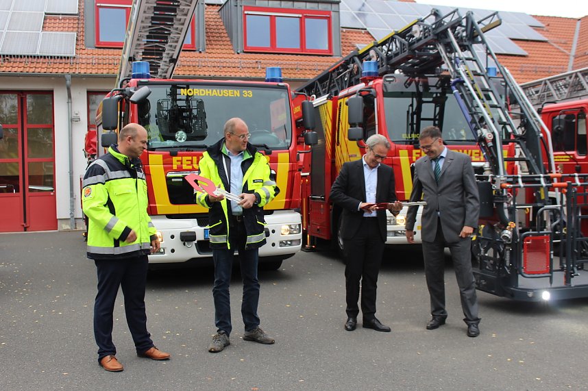 Drehleiter&uuml;bergabe Bleicherode