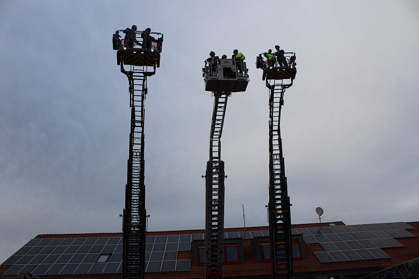 Drehleiter&uuml;bergabe Bleicherode