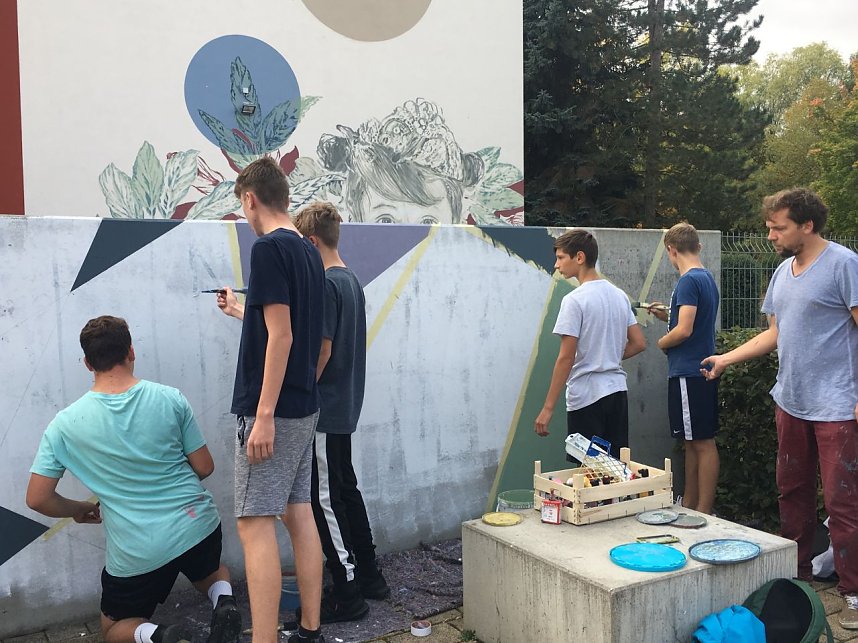 Grau war gestern � ab heute wird es bunt