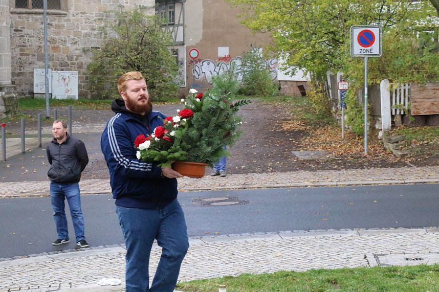 Kranzniederlegung und Gedenken zur Reichspogromnacht vor 81 Jahren