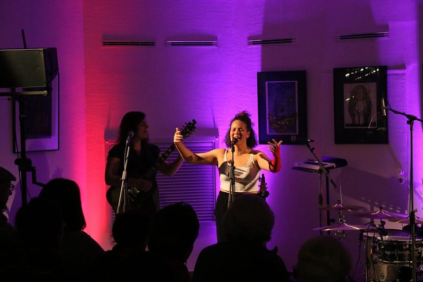 Robin Damm und Band in der Kreissparkasse Nordhausen