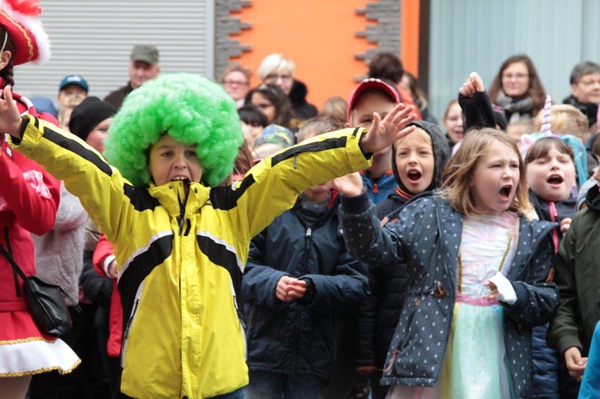 Karnevalsstart in Ellrich vor dem Rathaus. 