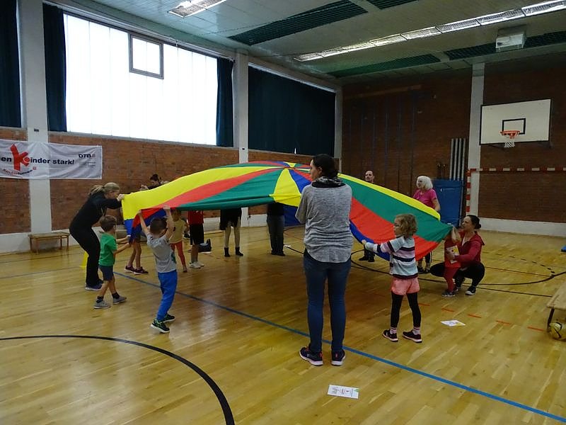 Offensives Kinderturnen in G&ouml;rsbach
