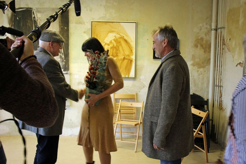 Dem Meister ein St&auml;ndchen gebracht