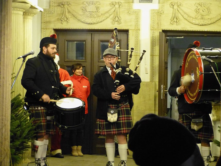 Der Plasma Service Nordhausen stand f&uuml;r das Nikolaus-T&uuml;rchen Pate